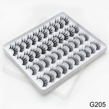 Load image into Gallery viewer, 20 Pairs 15mm Long Thick Dramatic Look Handmade 3d Eyelashes
